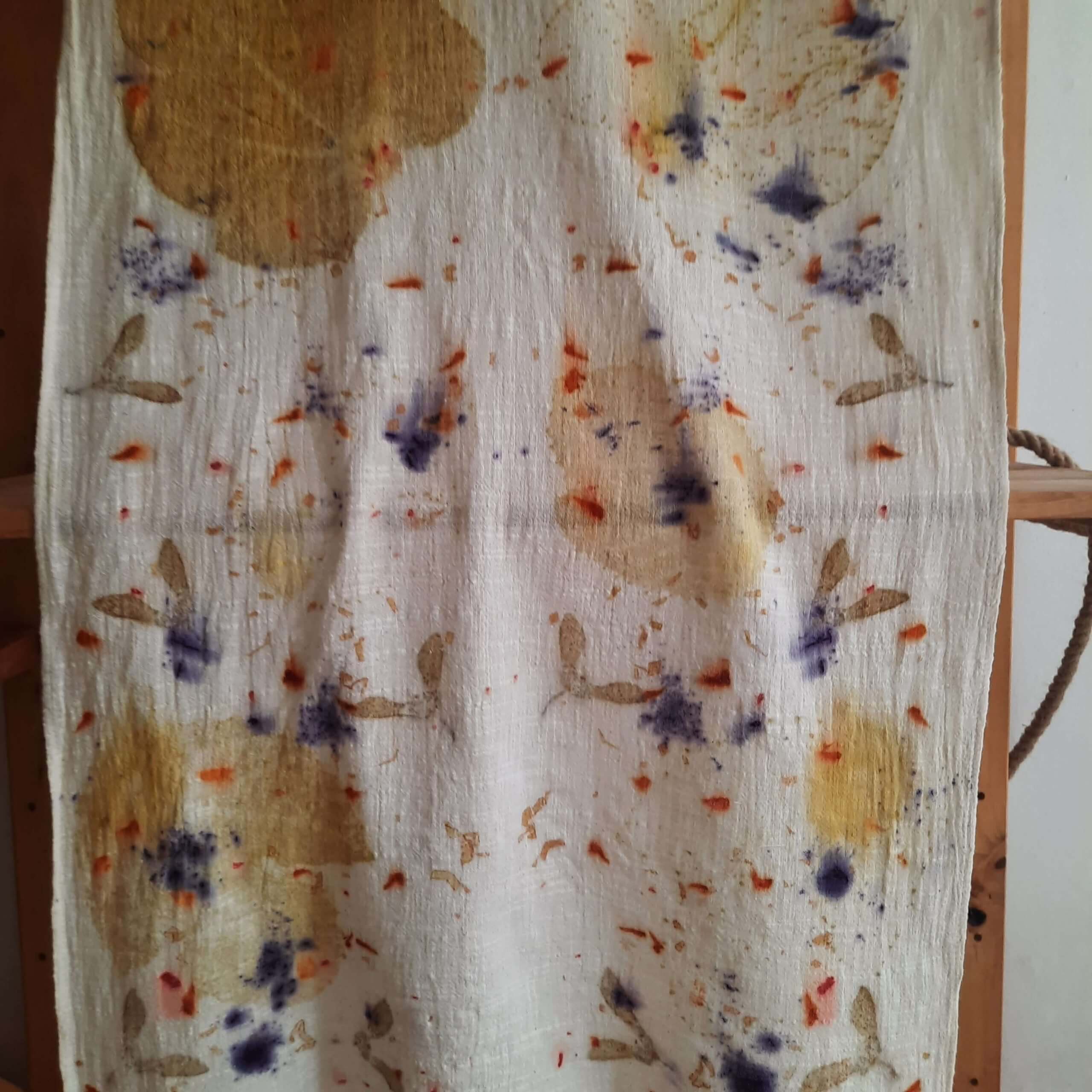 Chal estampado con hojas de higuera - Imagen 3