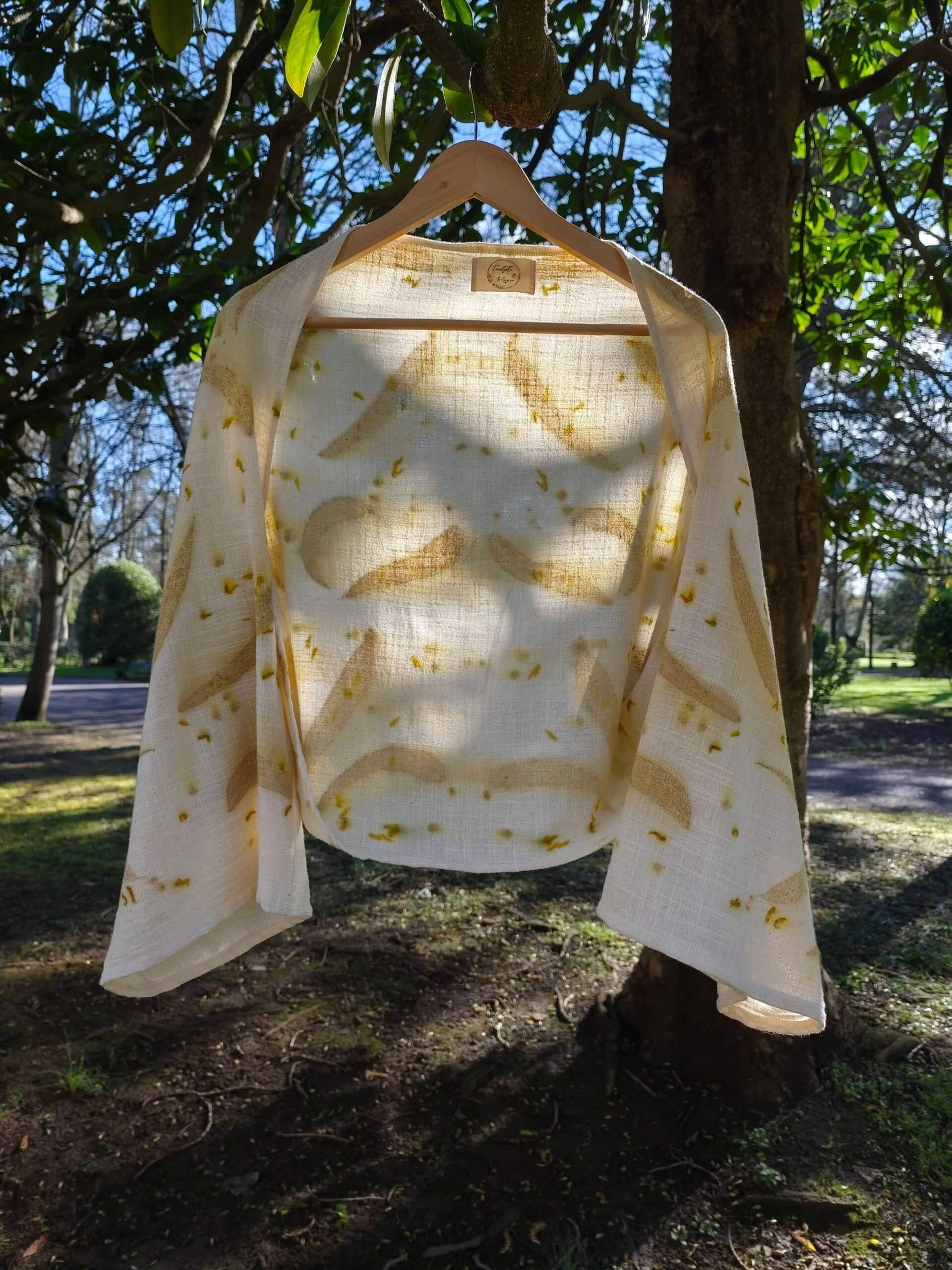 FRENTE BOLERO CON ESTAMPADO LUCIERNAGA